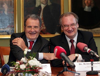 Romano Prodi and prime minister Reiner Haseloff (Photo: Maike Glckner)