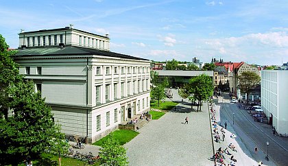 Universittsplatz (Photo: Norbert Kaltwaer)